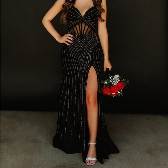 Ellie Wilde Black and Silver Glamour Prom Dress - Picture 1 of 5